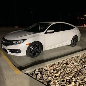 Meet your Posher, Evan